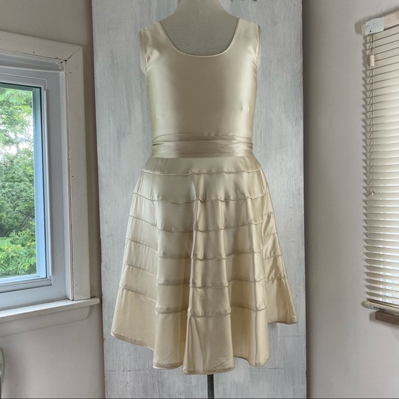 SOLD $$$  J Peterman Size 16 Champagne Beige Silk Satin Sleeveless Dress + Belt - Picture 3 of 11